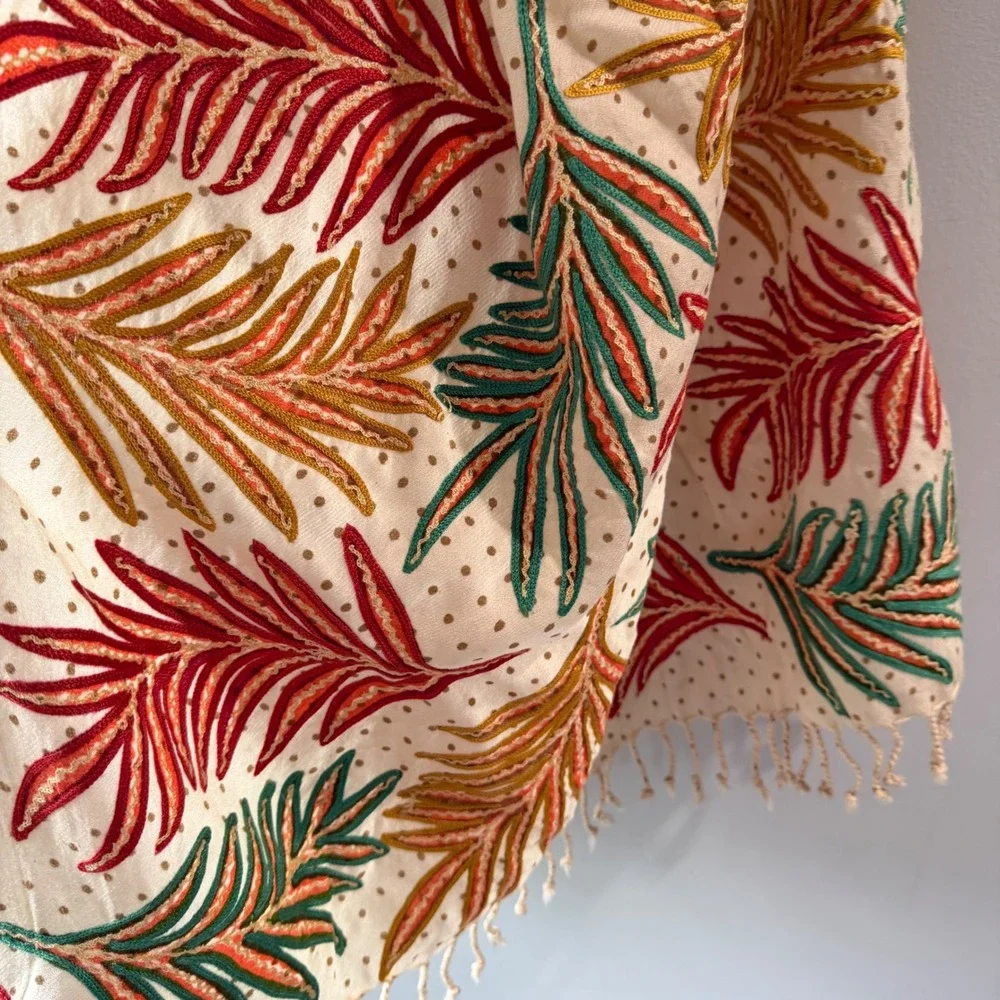 Unbranded Scarf Shawl Womens OS Cream Good Polka Dot Embroidered Tropical Fringe